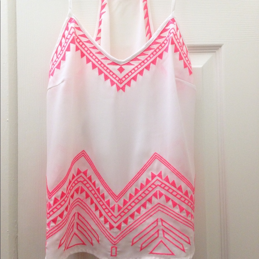 Neon pink geometric embroidered tank top